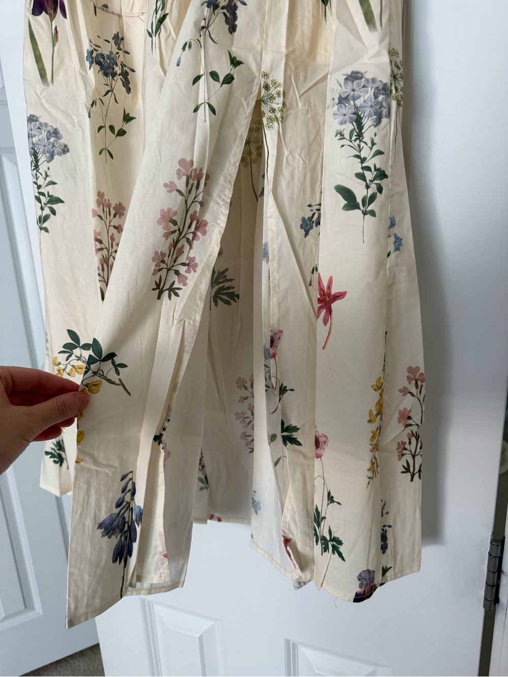 NWT Vici Sunlit Garden Floral Top & Skirt Set - Picture 8 of 10